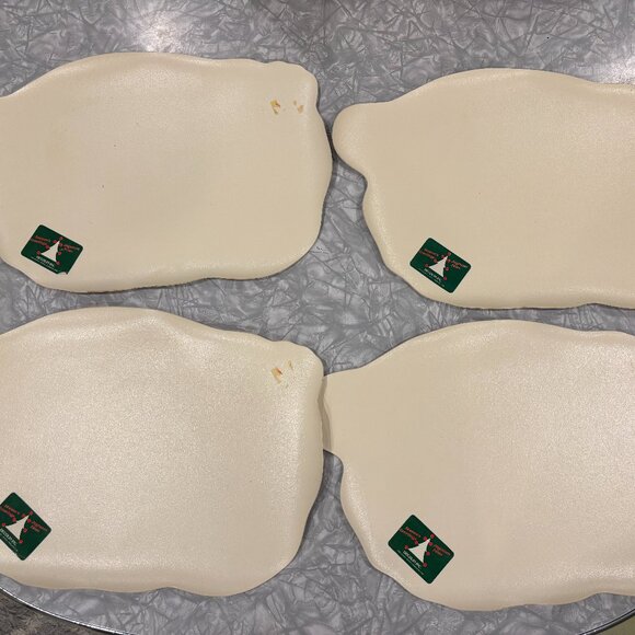 Vintage Santa Claus Thick Vinyl Placemats Set of 4 Retro Tableware Holiday Decor - Picture 4 of 12